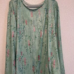 Women’s Plus Size Long Sleeve Tee Shirt, Bubble And Floral Design, 5XL